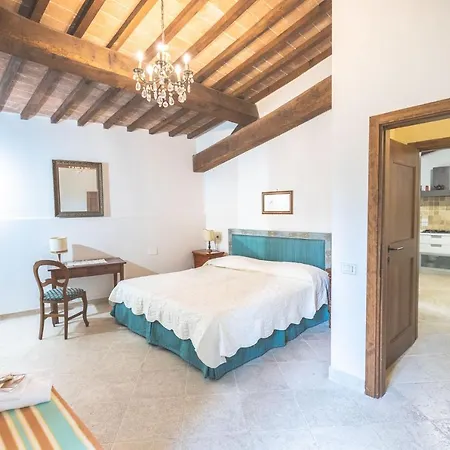 Tenuta Armaiolo Farm stay *