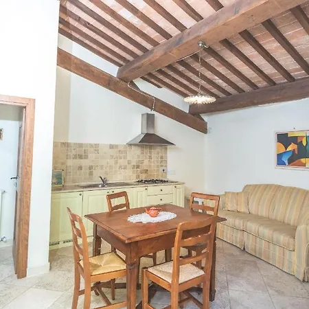 Tenuta Armaiolo Farm stay *
